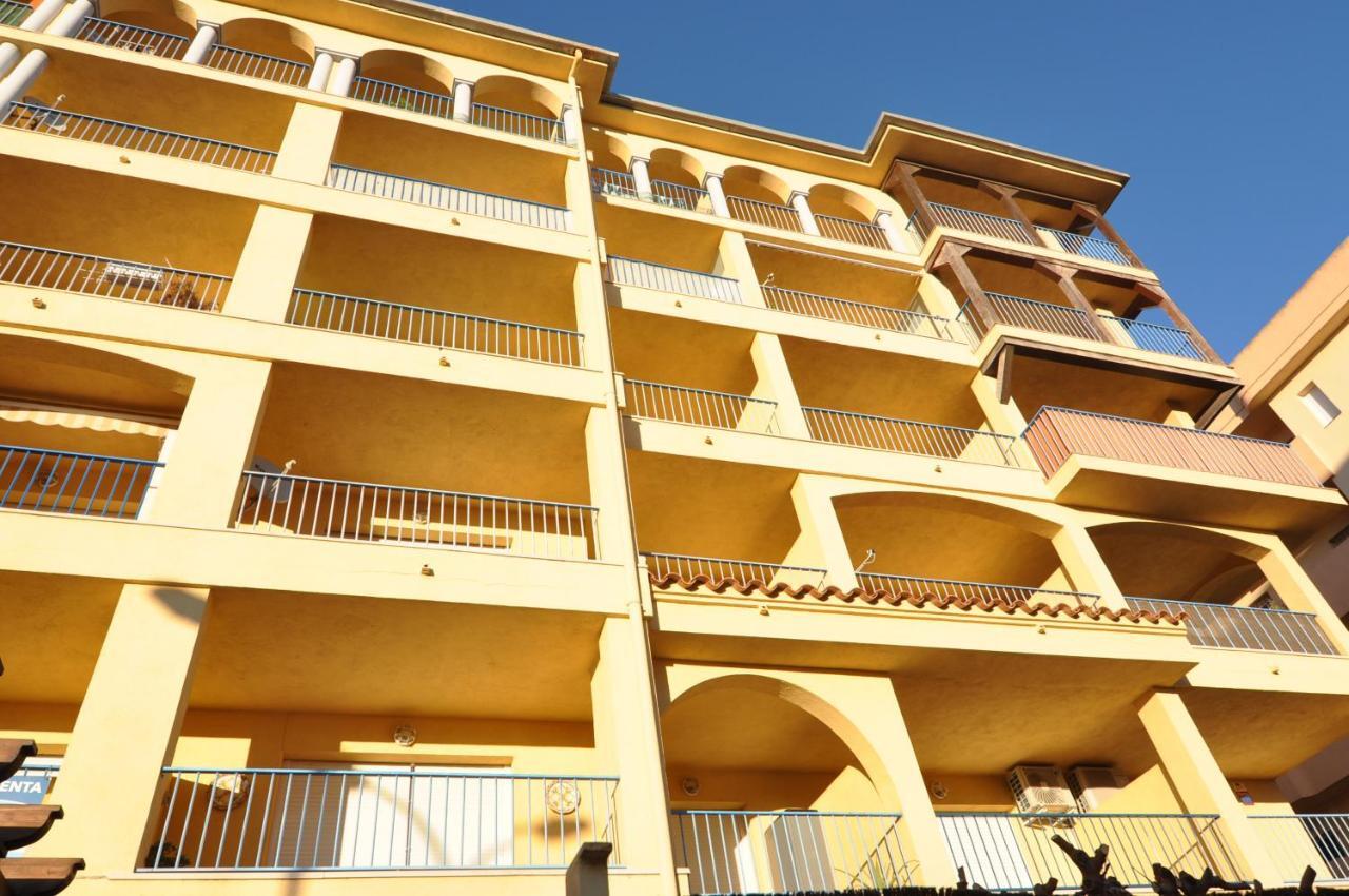 Rnet - Stella Maris Apartment Roses Luaran gambar